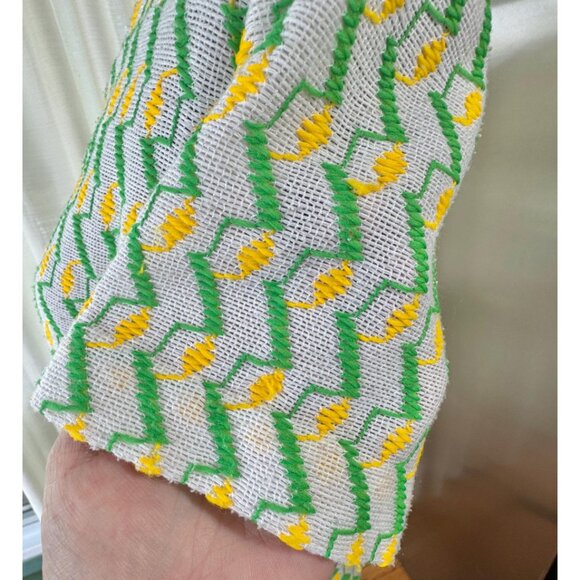 Vintage 60s dress, white, yellow, green zigzag, Mod textured knit - Picture 5 of 10